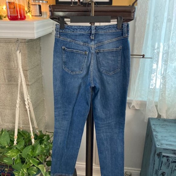 Universal Thread High Rise Straight Jeans - Picture 5 of 12